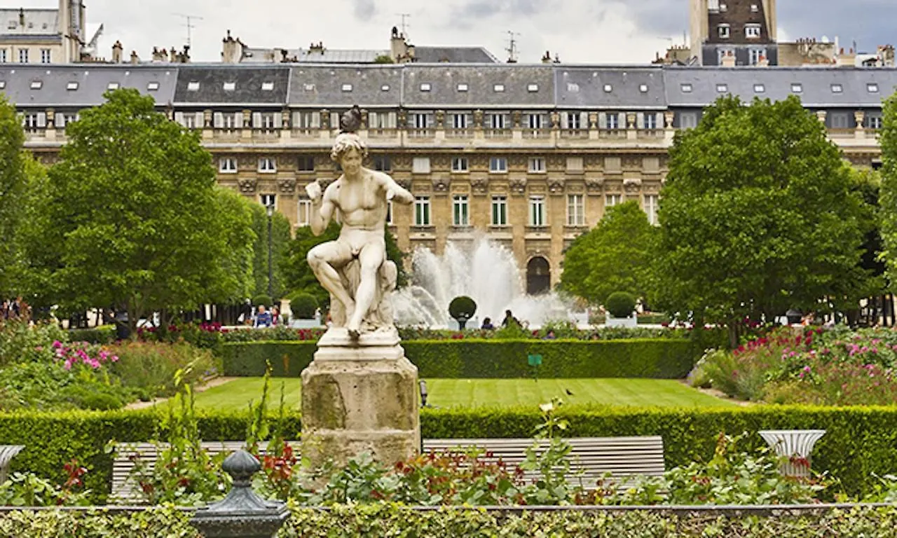 Apartment Le Marais Republique Studio - Cityapartmentstay Paris France
